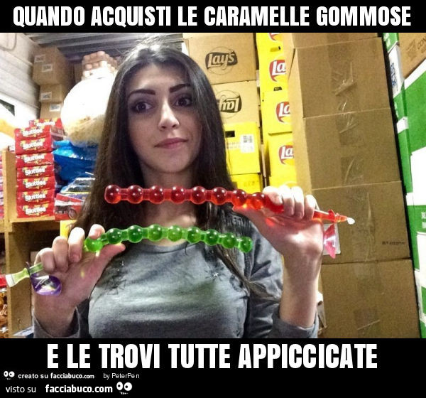 Quando acquisti le caramelle gommose e le trovi tutte appiccicate