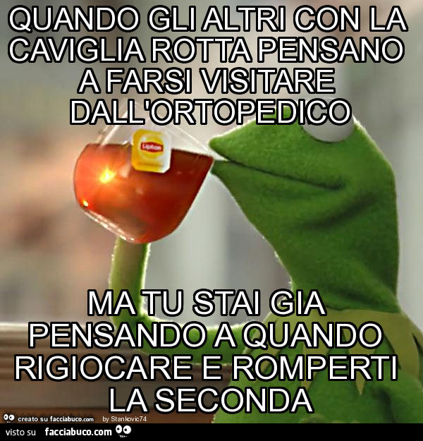Quando gli altri con la caviglia rotta pensano a farsi visitare dall'ortopedico ma tu stai gia pensando a quando rigiocare e romperti la seconda
