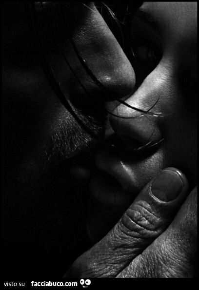 Bacio passionale